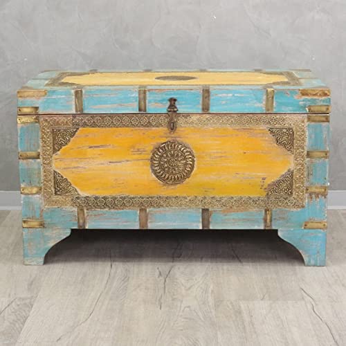 Oriental Galerie Shabby Chic Holztruhe Indische Truhe mit Messingverzierung gelb türkis Gold 80 cm