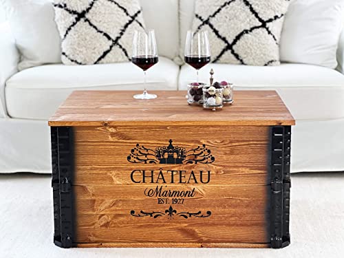 Uncle Joe´s Truhe Chateau Couchtisch Truhentisch im Vintage shabby chic Style aus Massiv-Holz in braun mit Stauraum und Deckel Holzkiste Beistelltisch Landhaus Wohnzimmertisch Holztisch nussbaum